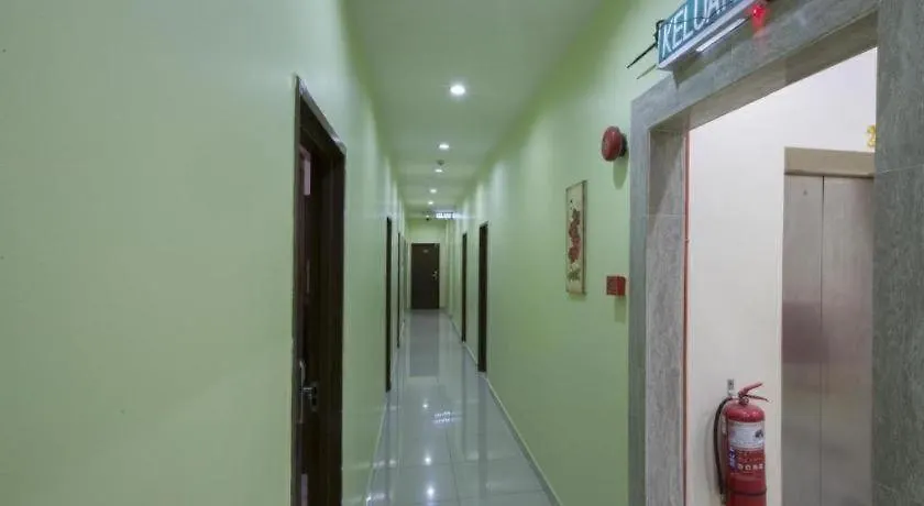 Hotel Zamburger Sri Petaling كوالالمبور