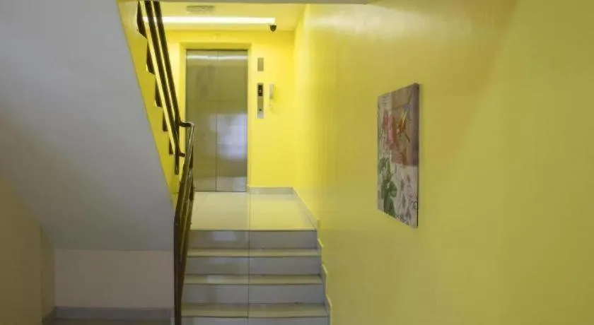 Hotel Zamburger Sri Petaling كوالالمبور