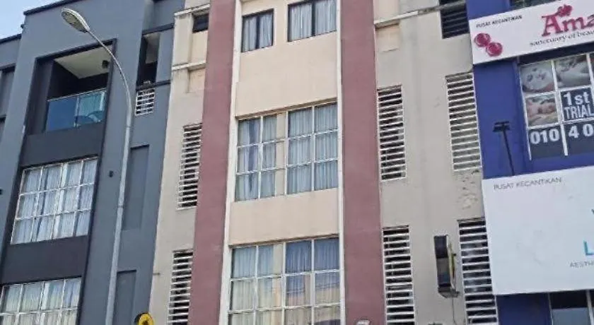 Hotel Zamburger Sri Petaling كوالالمبور