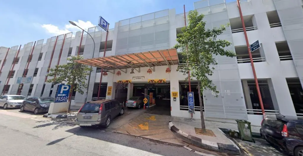 Hotel Zamburger Sri Petaling كوالالمبور